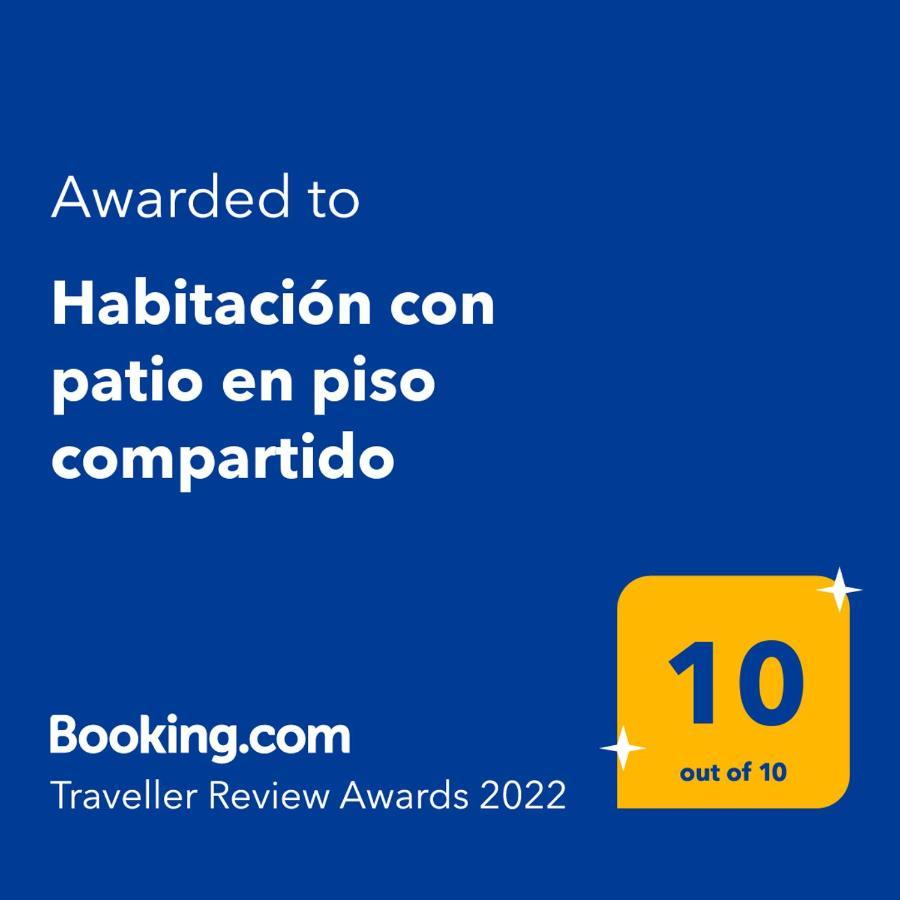Habitacion Con Patio En Piso Compartido Capellades Luaran gambar
